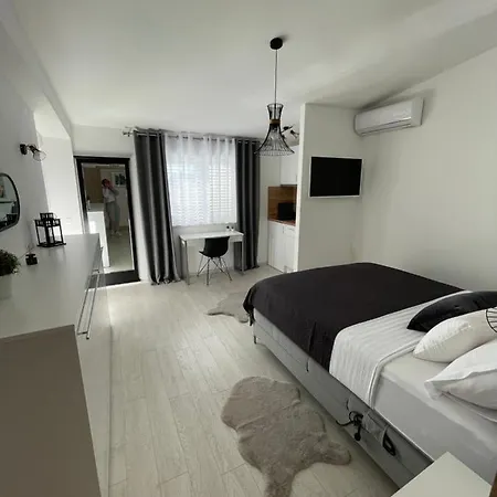Franko Guest house *